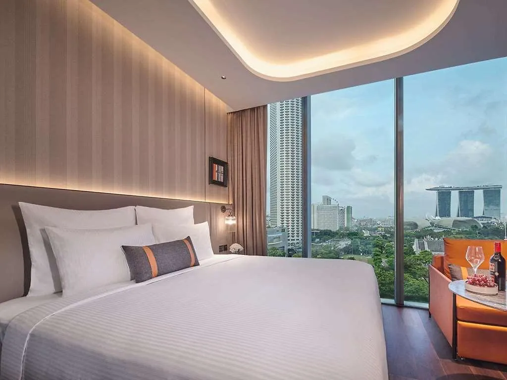 Pullman Singapore Hill Street Hotel